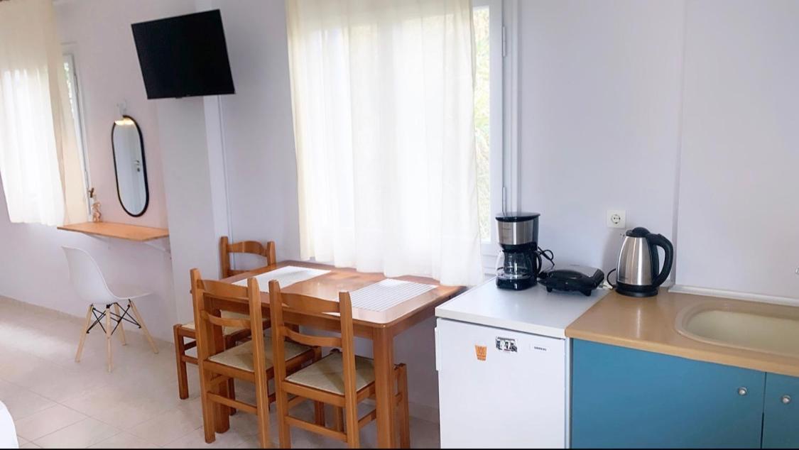 Ilias Apartments Финикунда Экстерьер фото